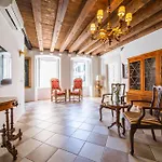 Sunce Palace With Free Offsite Parking Διαμέρισμα *