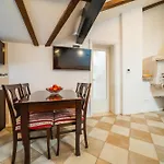 Διαμέρισμα Sunce Palace With Free Offsite Parking