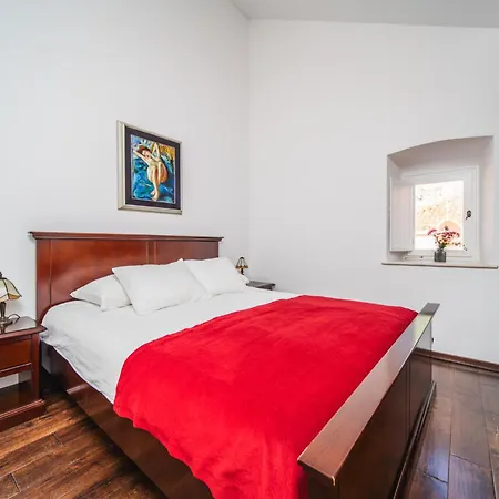 Sunce Palace With Free Offsite Parking Apartmán *