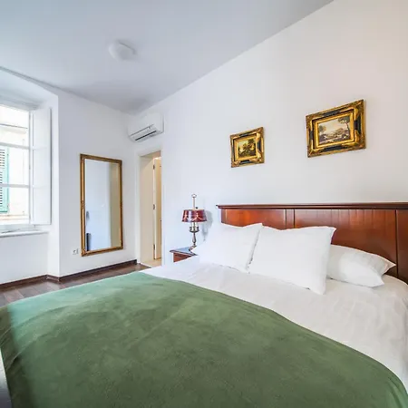 公寓 Sunce Palace With Free Offsite Parking *