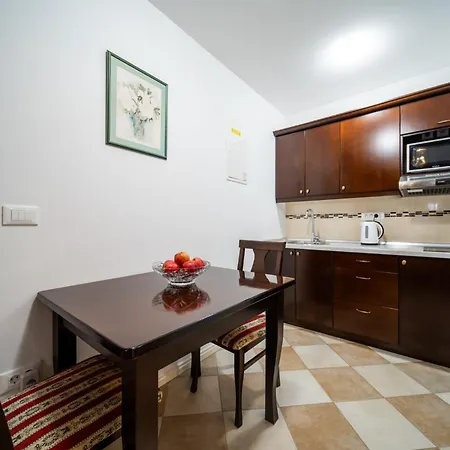 Sunce Palace With Free Offsite Parking *