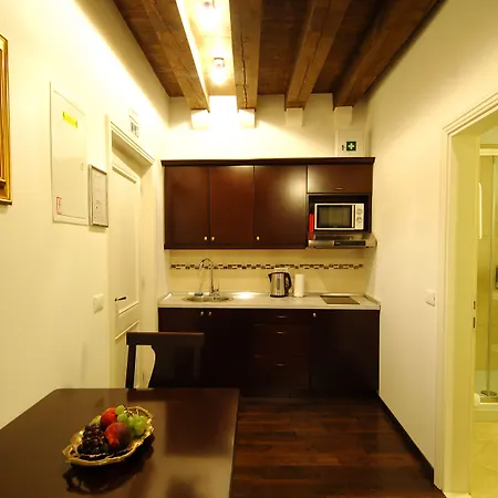 Sunce Palace With Free Offsite Parking