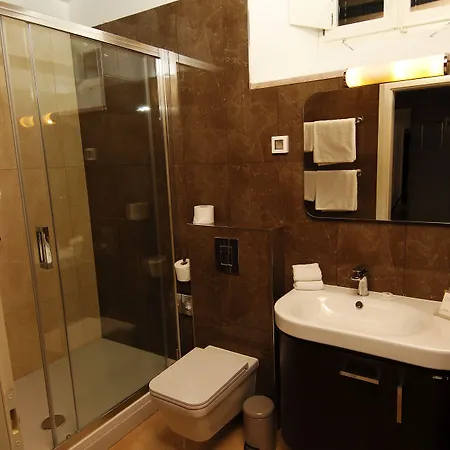 公寓 Sunce Palace With Free Offsite Parking *