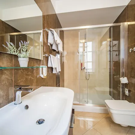 Sunce Palace With Free Offsite Parking Dubrovník