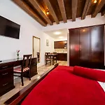 Sunce Palace With Free Offsite Parking Dubrovník