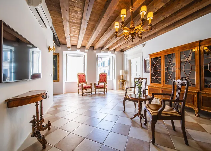 Sunce Palace With Free Offsite Parking Διαμέρισμα *