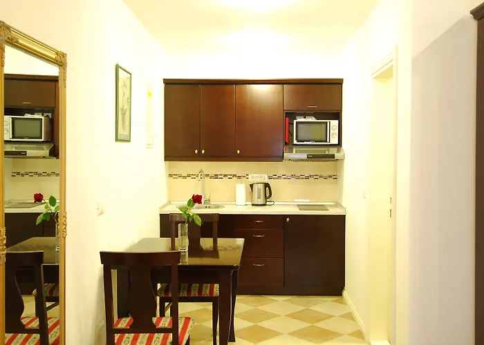 Sunce Palace With Free Offsite Parking *